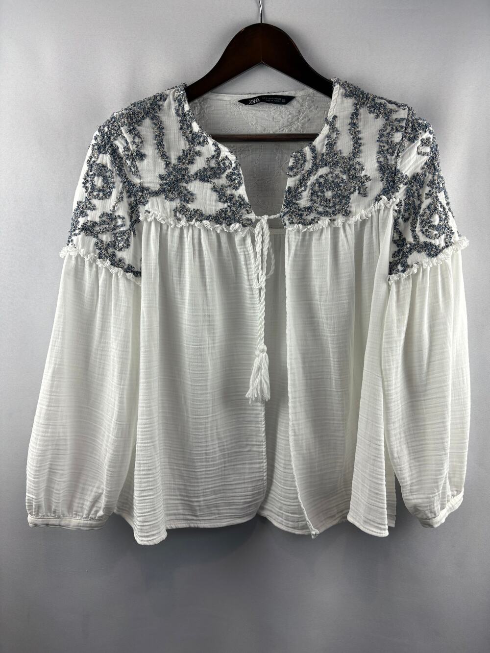 Women’s Zara Small White Tied Sweater
